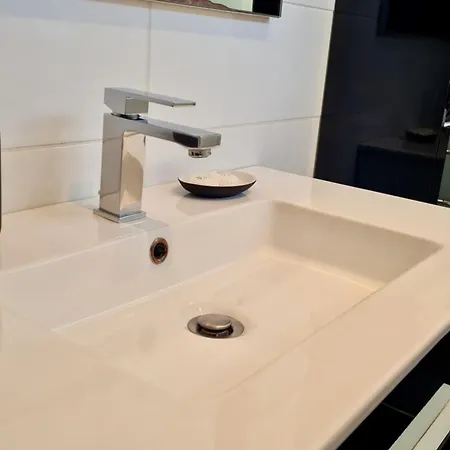 Διαμέρισμα 06bm Modern For 4 - Terrace - Swimming Pool - Parking Αντίμπ