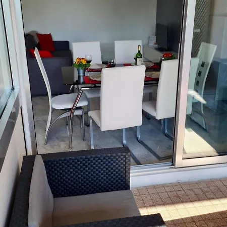06bm Modern For 4 - Terrace - Swimming Pool - Parking Διαμέρισμα *