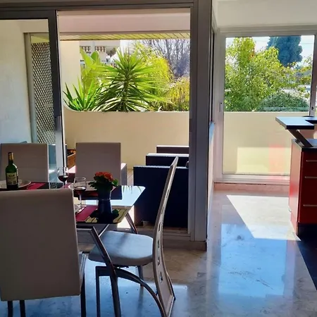 Διαμέρισμα 06bm Modern For 4 - Terrace - Swimming Pool - Parking